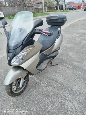 Aprilia Atlantic 200 - imagine 4 Aprilia Atlantic 200 - imagine 4