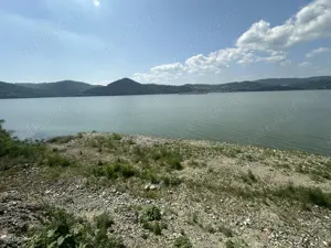 Vând teren Clisura Dunarii, Svinița. - imagine 2