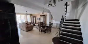 Vila S+P+Etaj zona Coiciu.