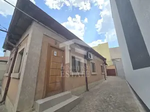 CENTRU- Casa ideala pentru birouri | studio | cabinet | gaz | curte - imagine 2