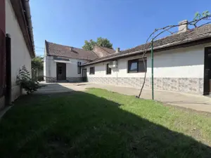 Casa Individuala, 96mp utili, teren 360mp, 5 camere - Zona Steaua