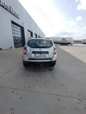 Vand Dacia Duster 2015 1.5 diesel   - imagine 4