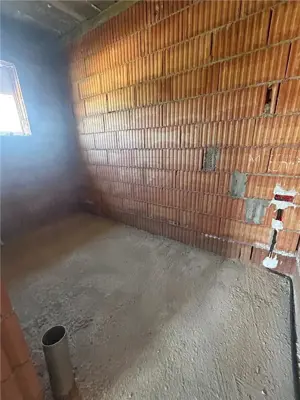 Utvin- toate utilitatile- 4 camere- bucatarie inchisa - imagine 3