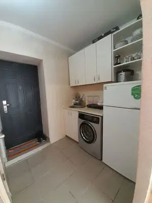  Garsoniera in zona Lipovei - imagine 2