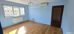 PROPRIETAR !!!  Vând apartament cu 4 camere situat pe str. Labirint nr.18, etaj 3 din 4.