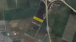 Acces rapid!!! Intravilan la intersectia  autostrazilor A0 cu A3