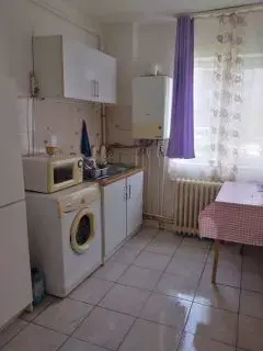 Vind apartament 2 camere - imagine 3 Vind apartament 2 camere - imagine 3