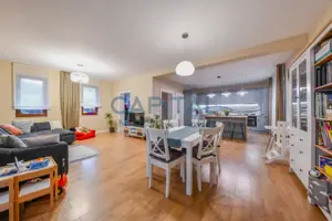 Duplex, 4 camere, 120 mp Utili , 250 mp curte