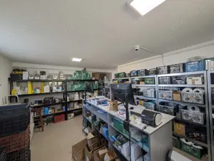 Ideal pt afacere! Apartament 63mp, 2 camere, demisol, zona Teilor - imagine 4