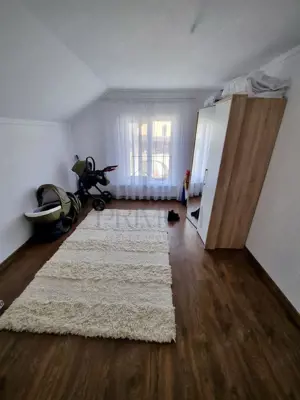 Sacalaz - 5 camere- mobilata si utilata- garaj -iluminat stradal - imagine 4