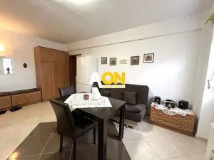 Apartament cu 2 Camere, Bloc cu Lift, Zonă Ultracentrală