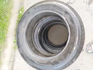 Vand anvelope de vara Kleber 185 65 15, stare buna - imagine 2