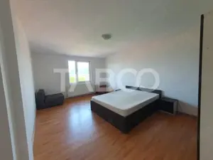 Apartament 3 camere decomandat 80 mp +  balcon cu scara interioara - imagine 4