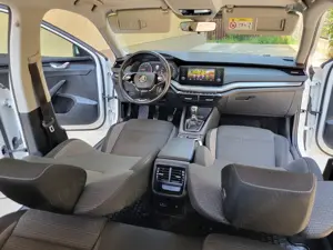 Skoda Octavia 2022 Diesel 2.0 TDI Limuzina Full LED R18 ACC LKA unic proprietar - imagine 7