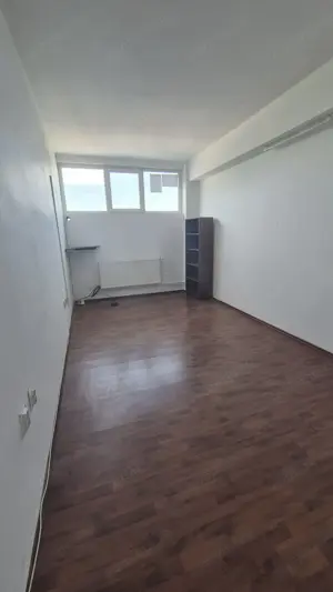 Hala - Zona Interioară - imagine 8