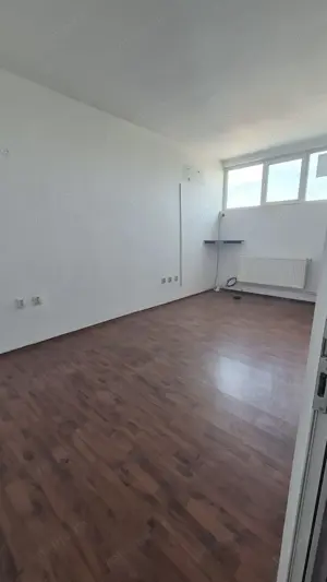 Hala - Zona Interioară - imagine 7