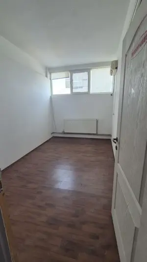 Hala - Zona Interioară - imagine 9