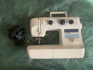 Masina de cusut electrica Privileg