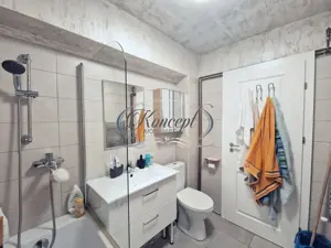 Apartament la cheie, cu terasa, pe Aurel Vlaicu - imagine 9