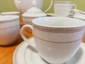 Serviciu de cafea - ceai, 6 persoane, portelan Iris - imagine 2