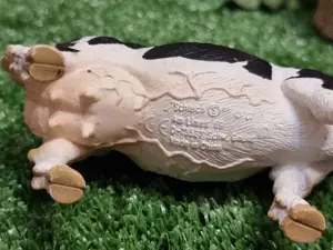 Figurina Schleich, vaca Holstein neagra - imagine 2