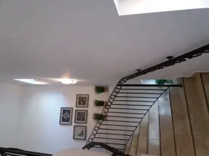 Pensiune si zona rezidentiala - imagine 3