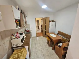 Resita, 3 Cam. Dec., Mobilat+Utilat, Parter Inalt, Micro 4 - imagine 2