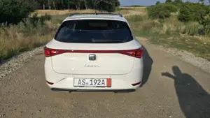 Seat Leon Sportstourer 2.0 TDI DSG Style Edition - imagine 4