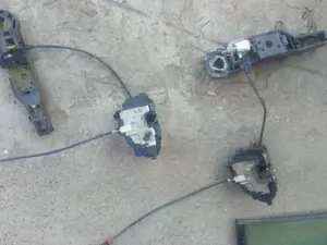 Geam lateral, broască ușă, macara ușă Clio 3 - imagine 4