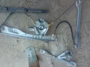 Geam lateral, broască ușă, macara ușă Clio 3