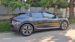 Kia EV6 inmatriculata 2 km Garantie 7 ani - 31.990 Euro cu tva inclus - imagine 3