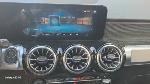 Mercedes EQB 300 4MATIC Negru 67kw , inmatriculata 2023, 4x4  - 28.490 Euro+tva - imagine 4