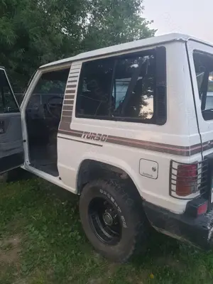 Pajero mk1 fara rugina, suduri vopsea originala  - imagine 9