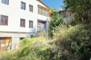 Teren Intravilan - Pozitionare Centrala - imagine 6