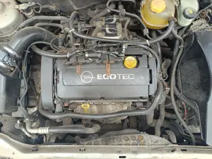 Vand orice componenta motor OPEL VECTRA C an fabricatie 2008.