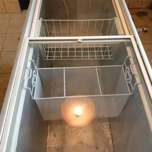 Vând lada frigorifica cu vitrina potrivită pentru magazin alimentar - imagine 2