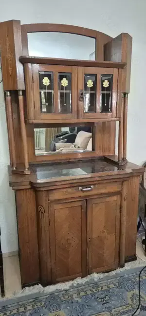 De vanzare,Bufet secol 19