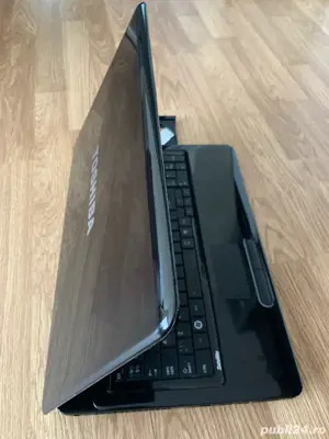 Laptop Toshiba display mare 17,3 led,4gb ram ddr3,500gb memorie vine cu incarcator. - imagine 4