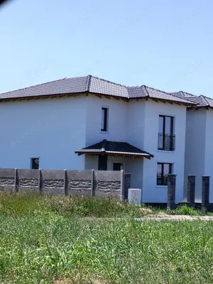 Vând duplex Moșnița cu utilitati