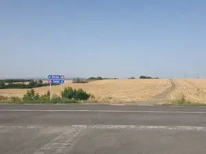 Teren cu fundație 11x13 mp., într o zona foarte frumoasa! - imagine 4 Teren cu fundație 11x13 mp., într o zona foarte frumoasa! - imagine 4