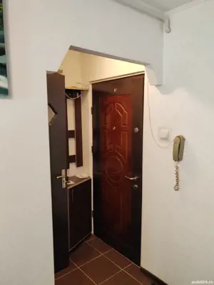 Garsoniera 25 mp, 2 camere. 