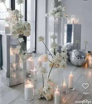 Suporti coloane de oglinda +decor de flori alb