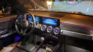 Mercedes EQB 300 4MATIC Negru 67kw , inmatriculata 2023, 4x4  - 28.490 Euro+tva - imagine 10