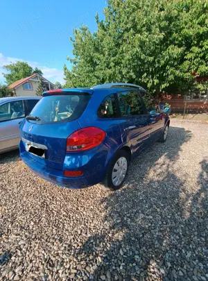 Renault Clio Grand Tour 1.2 Benzina An 2011 stare foarte buna. Acte la zi  - imagine 6 Renault Clio Grand Tour 1.2 Benzina An 2011 stare foarte buna. Acte la zi  - imagine 6