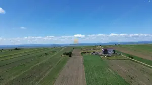 Teren Intravilan 36977 mp – E 85 – Intrare in Municipiul Suceava! De Vanzare! 0727817187 - imagine 12 Teren Intravilan 36977 mp – E 85 – Intrare in Municipiul Suceava! De Vanzare! 0727817187 - imagine 12