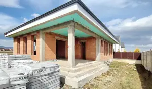 Imobil La Rosu- Zona Cristian