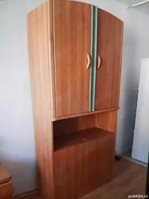 Vînd ce se vede in poze;Dulap 350,Masa tv 250,Pat 2  roni,Noptieră 150,Frigider 400