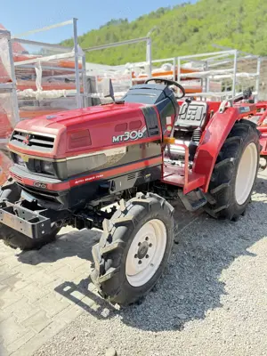 Tractor japonez  Mitsubishi MT 306 - imagine 3