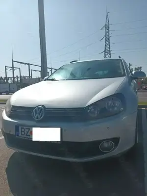 Volkswagen Golf VI   6 Variant Comfortline 1.6 TDI - imagine 2