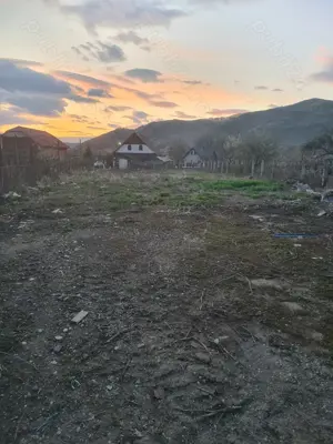 Casa de vanzare cu etaj  - imagine 4